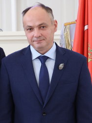 С ЭР200 пришлось породниться