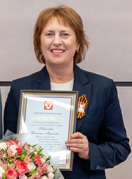 Освещает всю дорогу