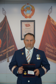 Для побед в мирном труде