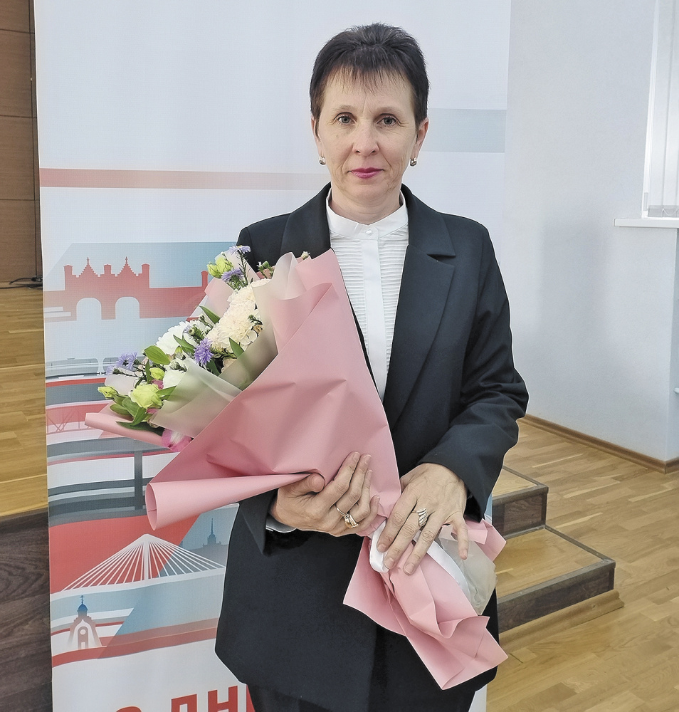 Оксана Лойко, начальник производственно-технического отдела эксплуатационного вагонного депо Астрахань.jpg Оксана Лойко, начальник производственно-технического отдела эксплуатационного вагонного депо Астрахань.jpg