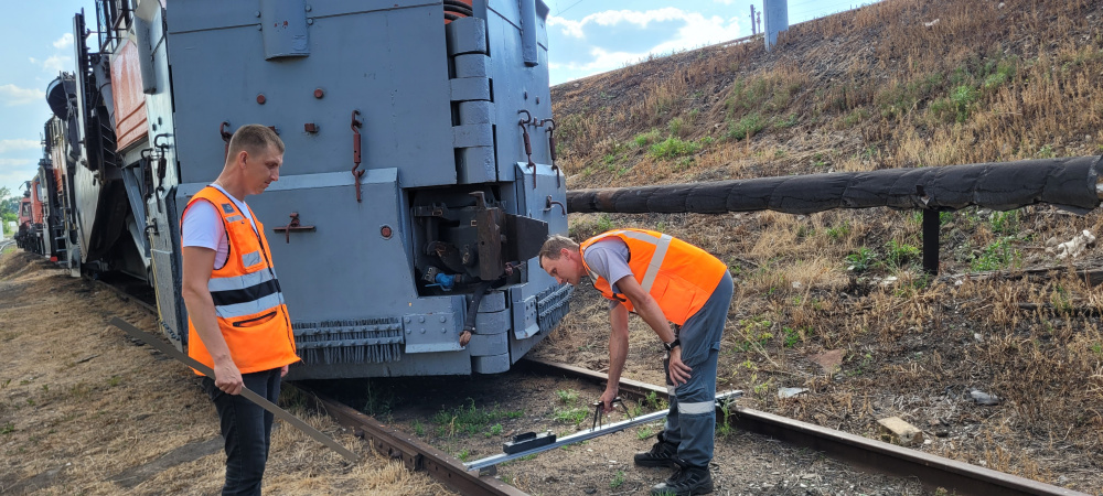 Майзус и Масленников (слева направо).jpg Майзус и Масленников (слева направо).jpg