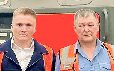 Владимир Туранов (справа) и Сергей Дружинин.jpg