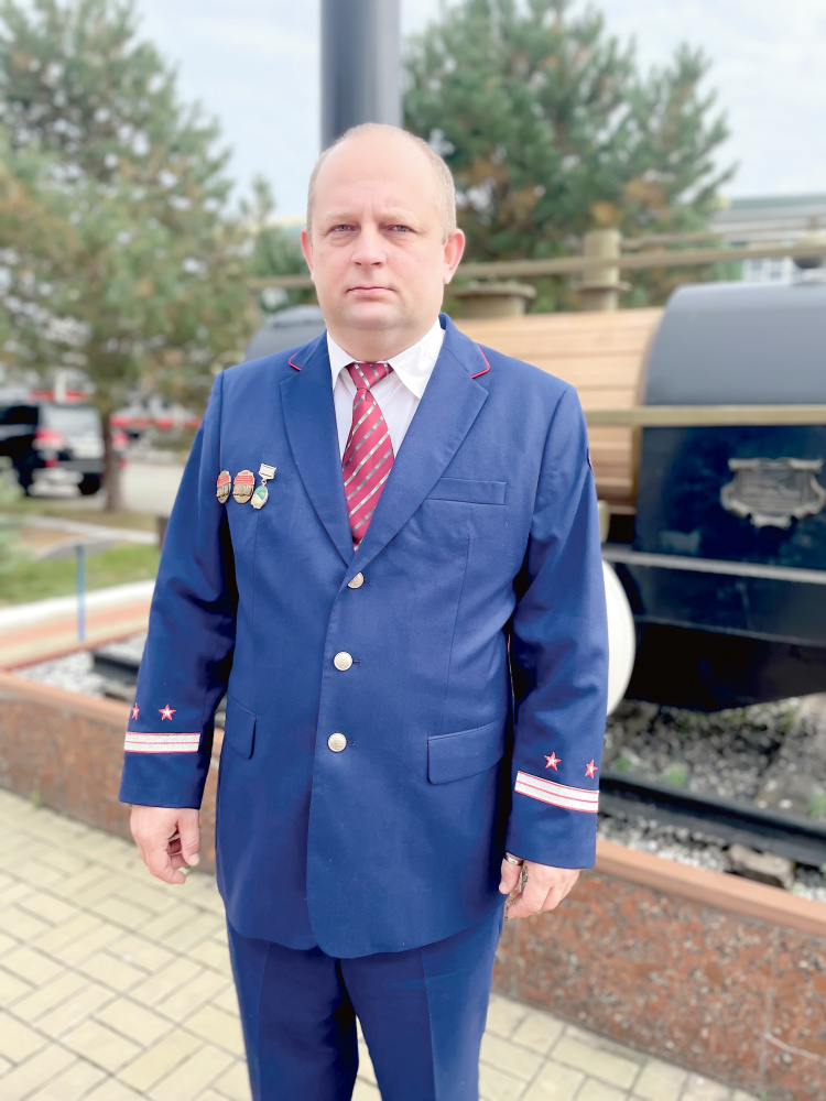 Олег Мельников.jpg Олег Мельников.jpg