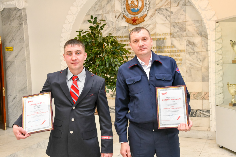 Александр Протасов (слева) и Александр Васеев.jpg